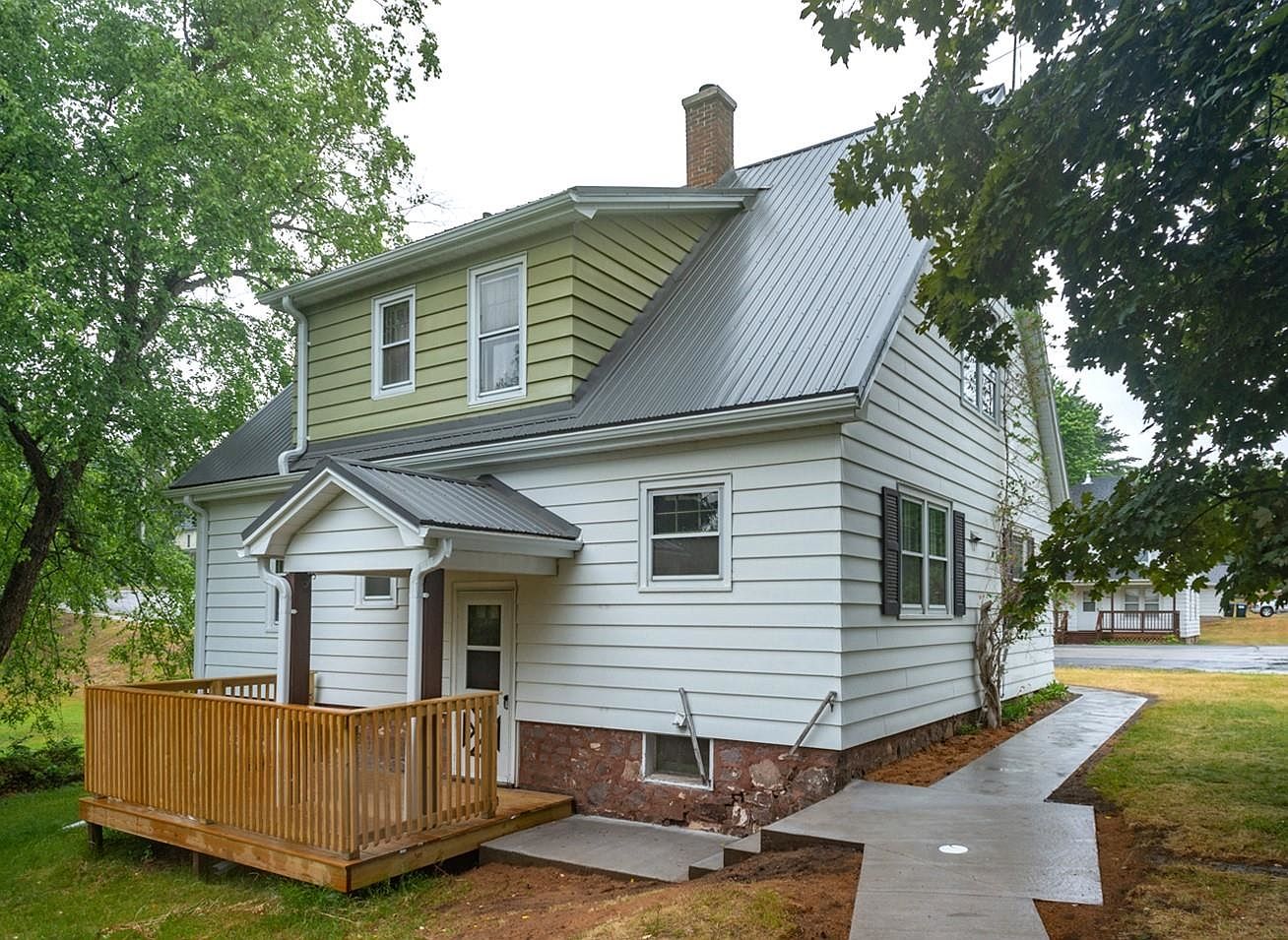 221 E Pearl St, Neshkoro, WI 54960 Zillow