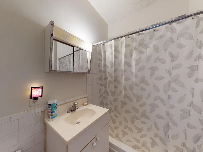 7 W 103rd St #1A — Photo 10