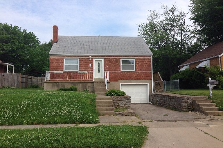 1st image of 8027 Blanchetta Dr
