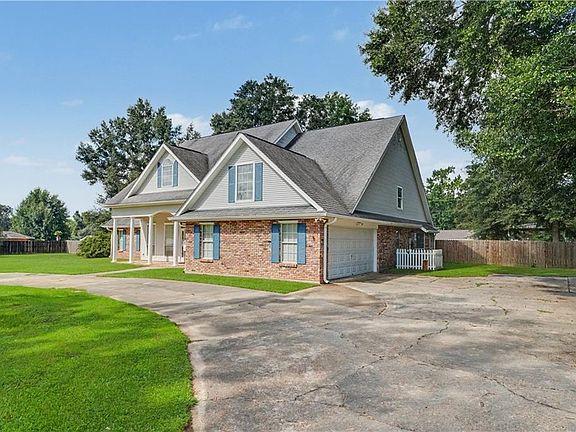 4th image of 1012 Poplar Rd