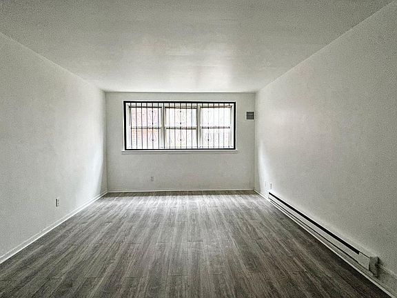3rd image of 590 Bergen Ave #G8e