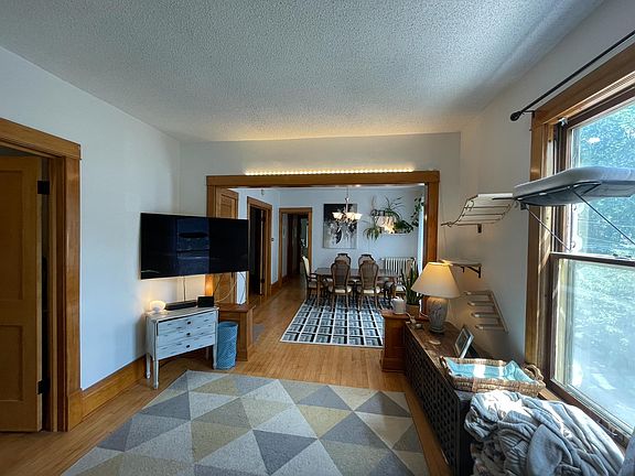 3rd image of 1017 28th Ave NE Unit 3