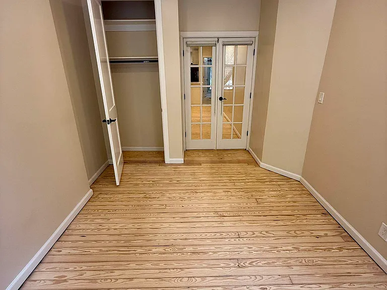 251 W 18th St #2W — Photo 4