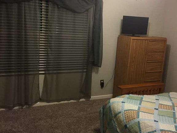 5th image of 2348 E Gleneagle Dr