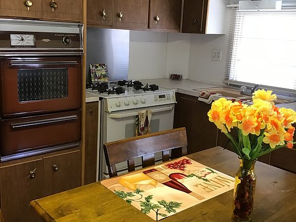 Kitchen with gas stove