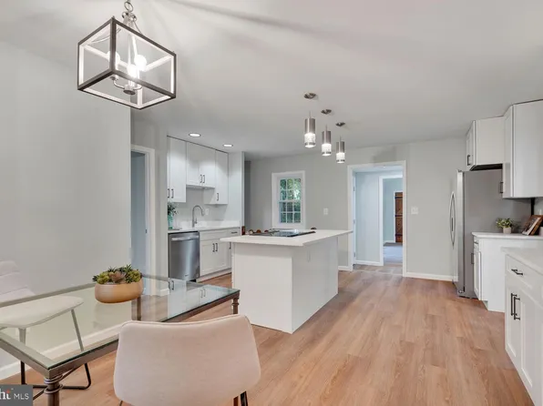 5333 Merry Oaks Rd, The Plains, VA 20198