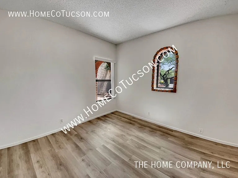5243 N Stonehouse Pl — Photo 23