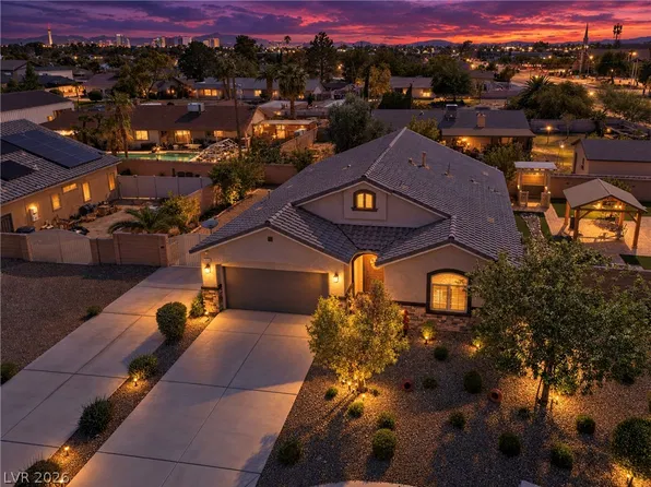 2668 Dorshester Heights Ct, Las Vegas, NV 89108