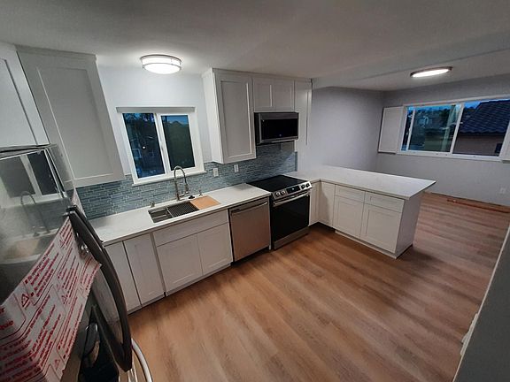 4th image of 3021 Sterne St