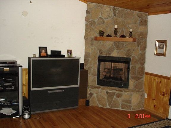 3rd image of 259 W Friar Tuck Ln