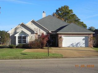 385 Bradford Dr, Brandon, MS 39047