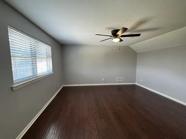 3310 Western Dr, Garland, TX 75042