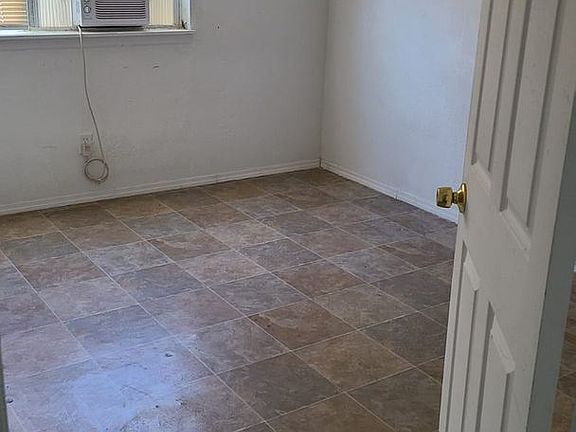 5th image of 1710 Union St W #2