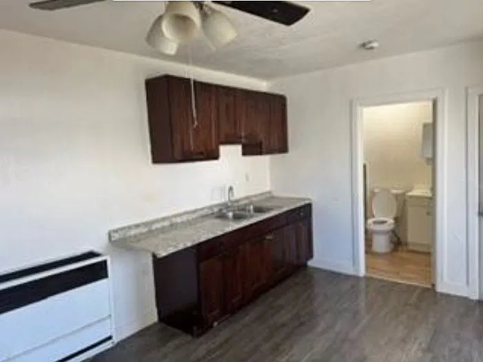Studio, 600 sqft, $1,600 — Photo 1