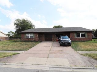 4002 Woodridge Dr, Englewood, OH 45322