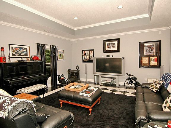 Family/Media Rm on Lower Level
