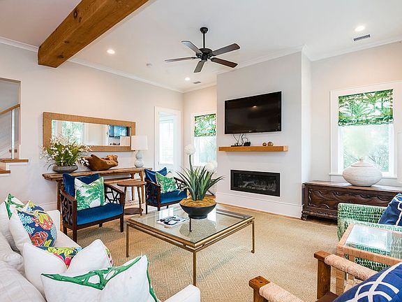 5th image of 121 Halona Ln