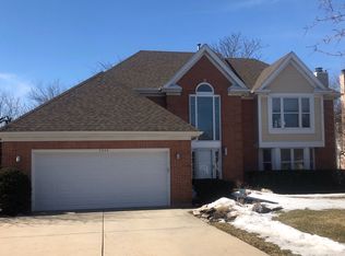 2850 Roslyn Ln E, Buffalo Grove, IL