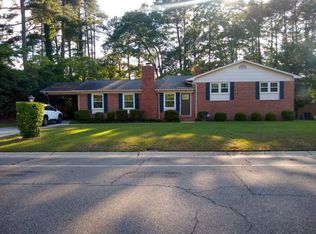 430 Edinburgh Dr, Fayetteville, NC 28303