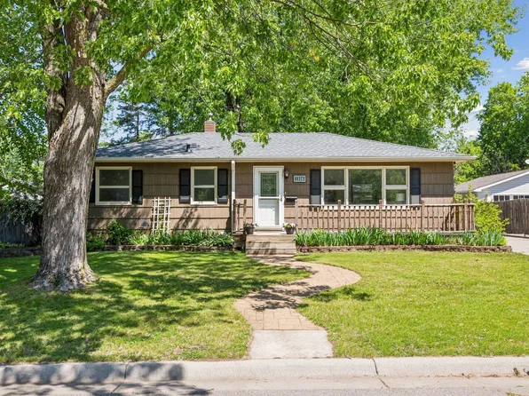 1316 Oak St W, Stillwater, MN 55082