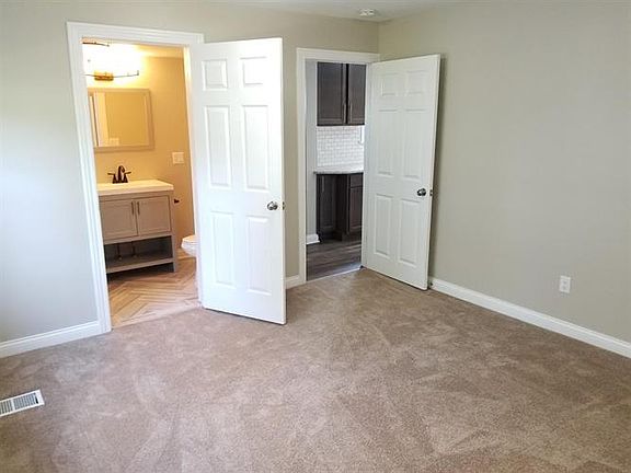 5th image of 3006 Kenwood St