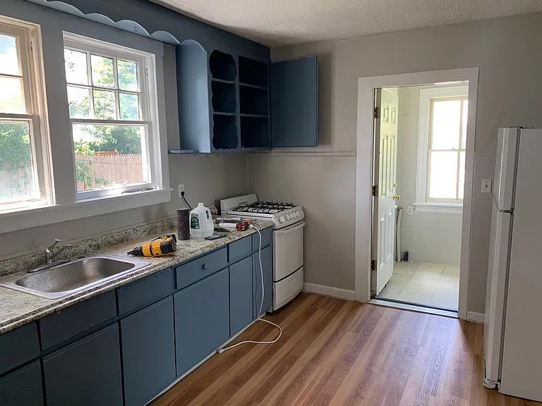 705 4th Ave #1 — Photo 5