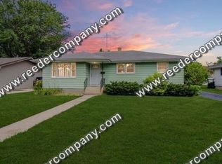 9221 Grace St, Highland, IN 46322