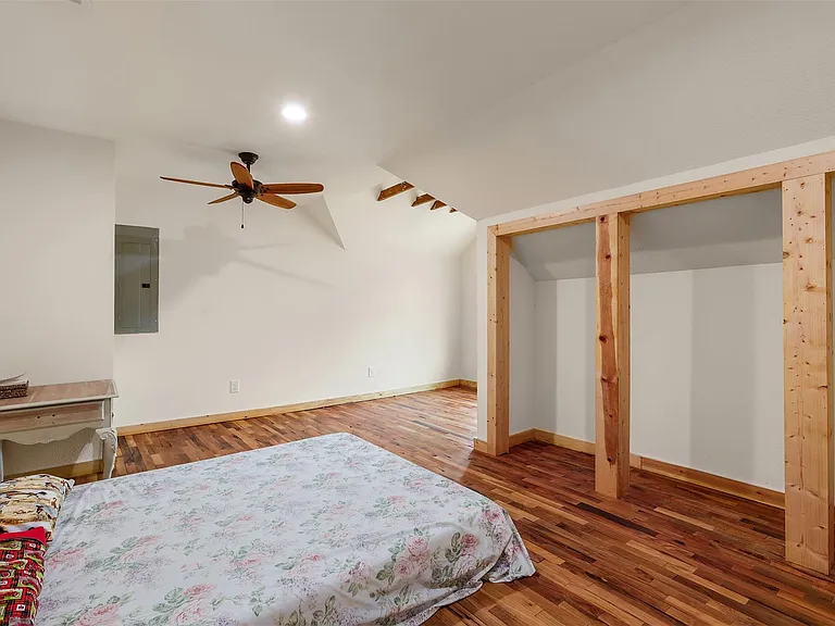 9009 Lazy Ln — Photo 27