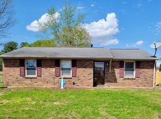 3827 Springtree Dr, Owensboro, KY 42301