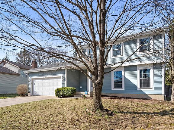 3rd image of 4905 Stillbreeze Ct