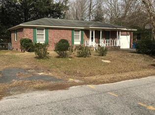 221 Cardinal Dr, Summerville, SC 29485