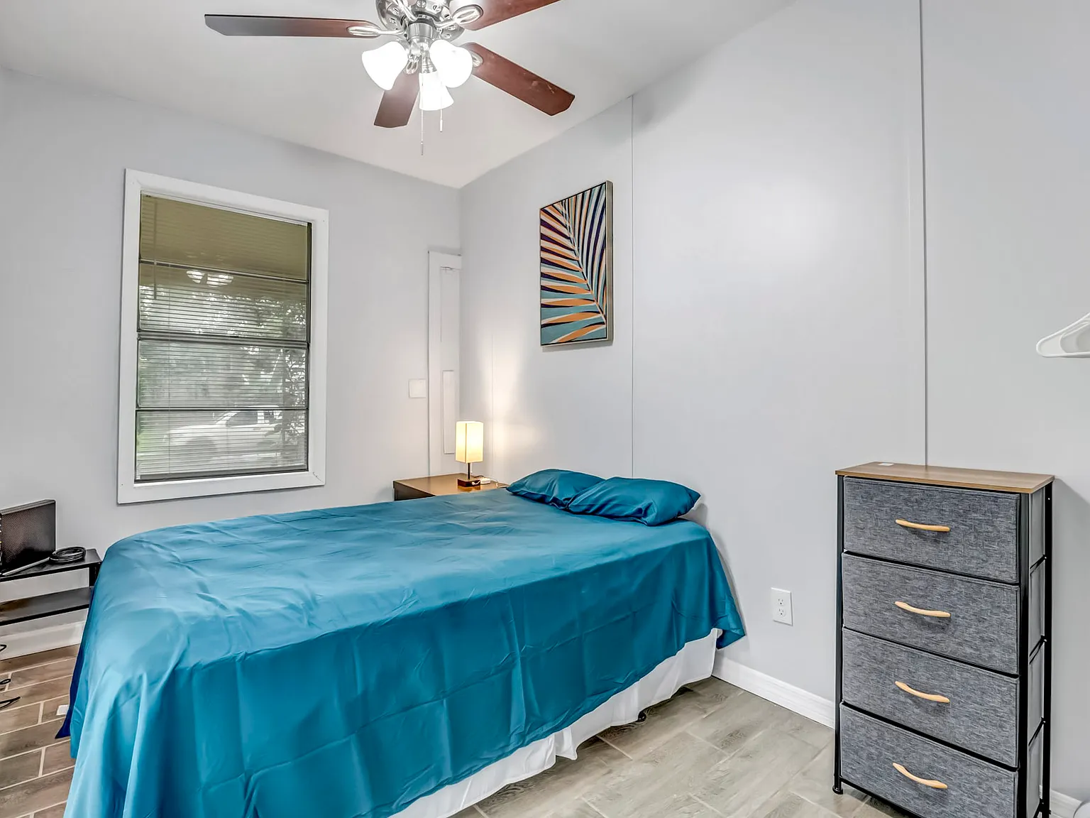 4 bed, 2.0 bath, 1532 sqft, $728 — Photo 1