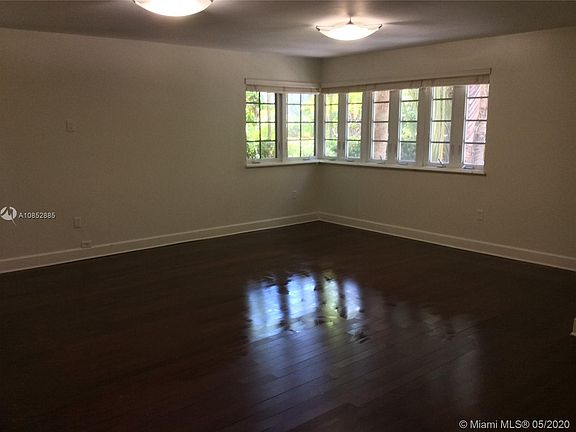 3rd image of 835 Michigan Ave APT 1