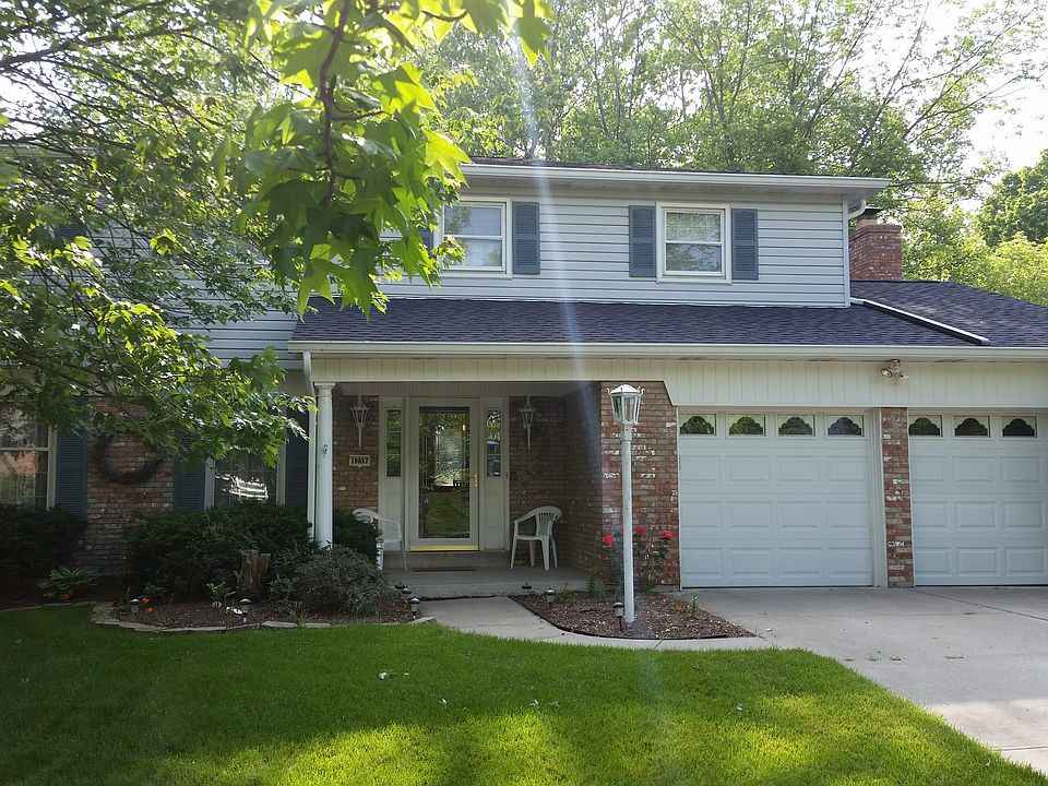 1st image of 10657 Silverbrook Dr