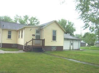 376 1/2 E Ohio Ave, Sebring, OH 44672