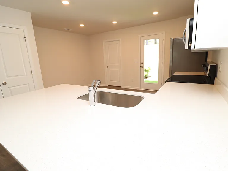 8521 Beckett Chase Way — Photo 7