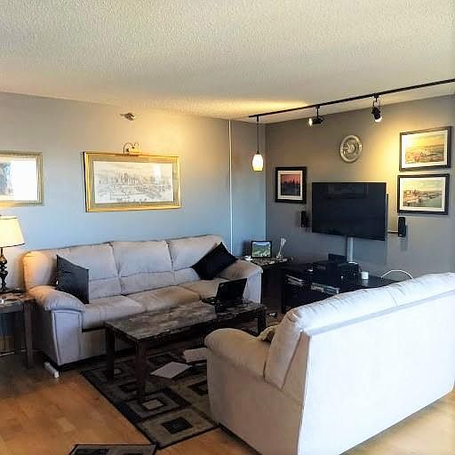 1st image of 78 10th St E Unit 1809