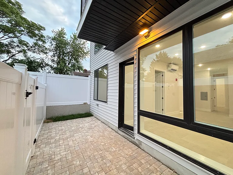 40 Lembeck Ave #105 — Photo 10