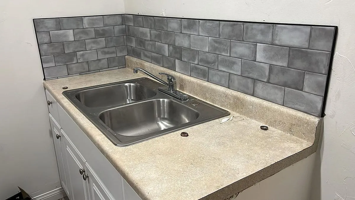 1 bed, 1.0 bath, 300 sqft, $1,600 — Photo 2