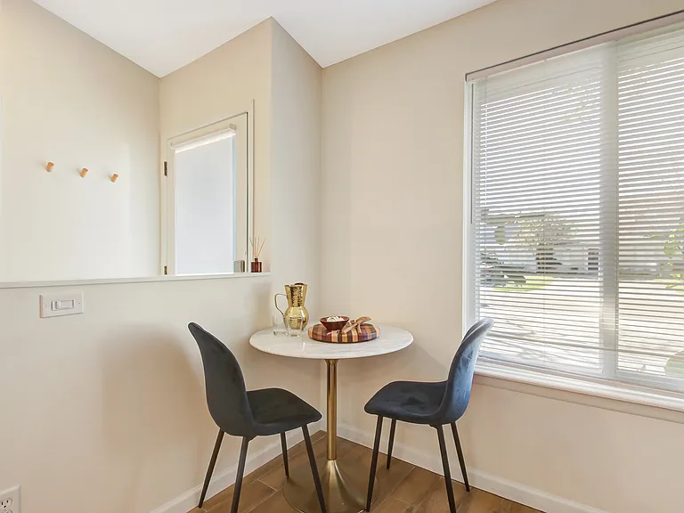 660 Aquatic Dr — Photo 17