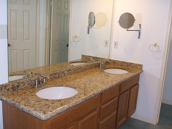 3rd image of 8040 Oakwood Forest Dr