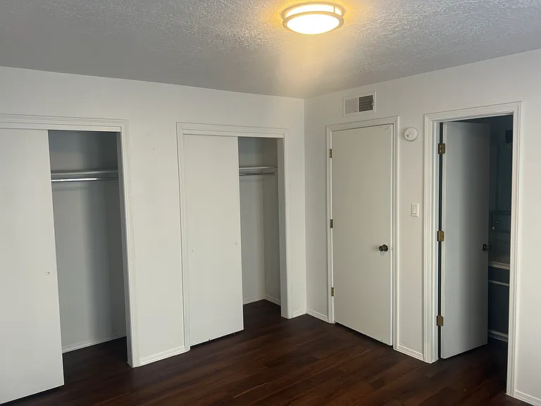 Just Renovated 2 Bed / 2 Bath Tucked Back in a Queit Foothills 4-Plex — Photo 25
