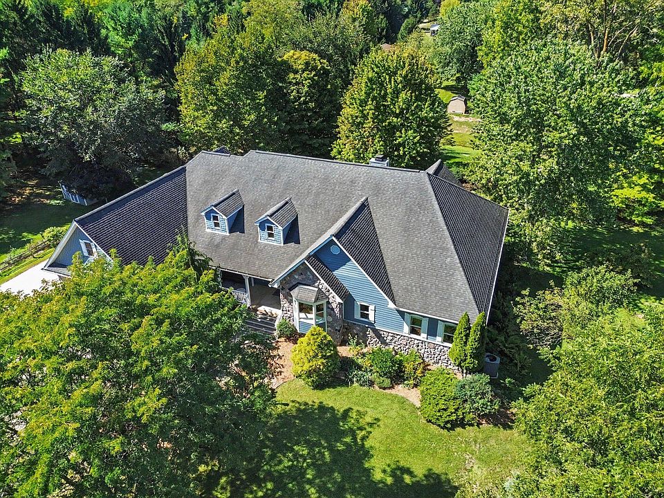 1st image of 7353 Jennings Rd