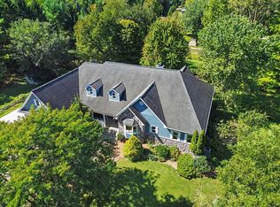 7353 Jennings Rd, Whitmore Lake, MI 48189