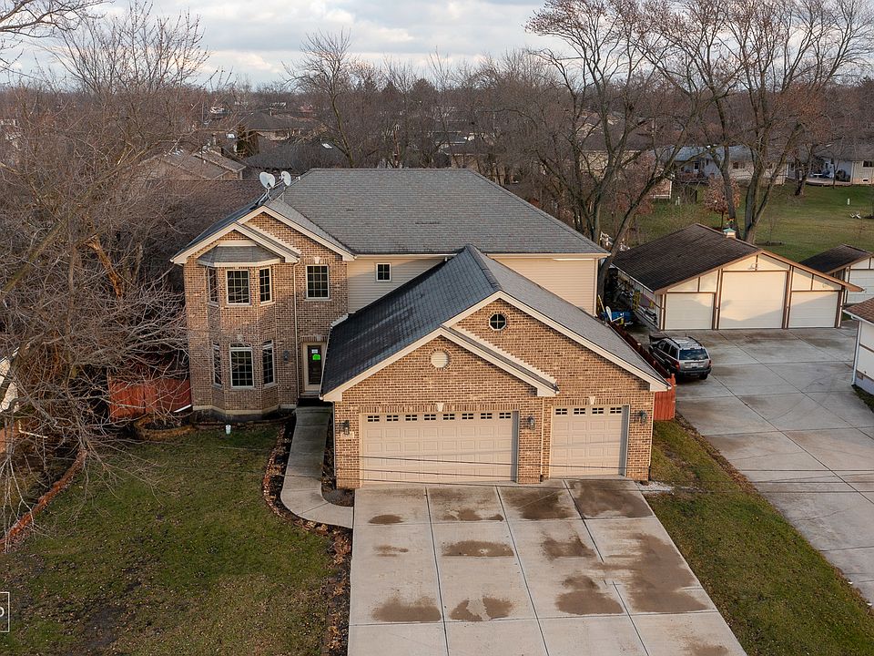 1st image of 14805 Le Claire Ave