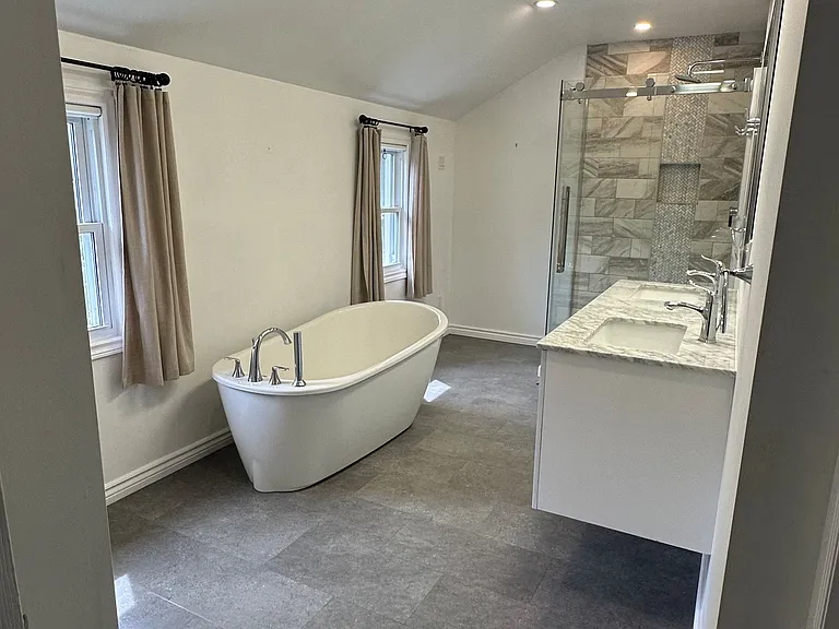 76 Brock St — Photo 15