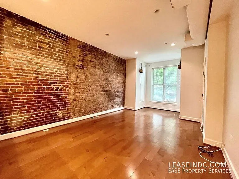 1444 Fairmont St NW #2 — Photo 5