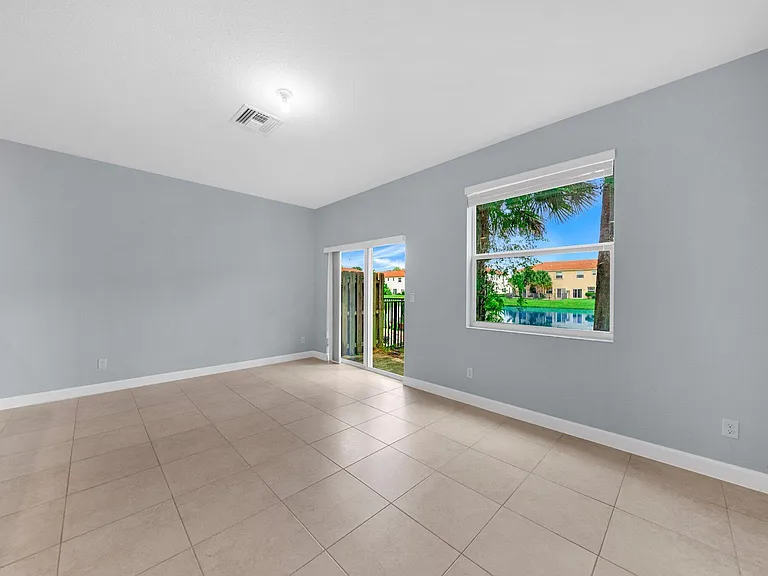 5271 Ashley River Rd — Photo 16