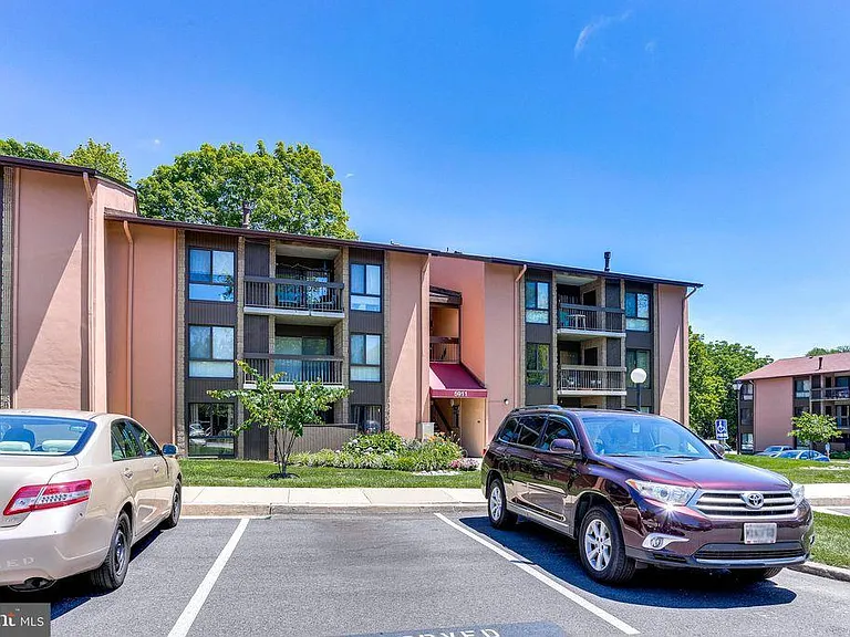 5911 Tamar Dr #1 — Photo 24