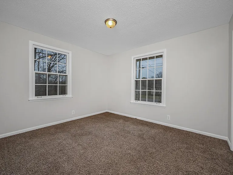 102 Jennings Dr #A — Photo 14